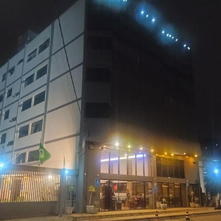 Village Plaza Hotel Барбасена Екстер'єр фото